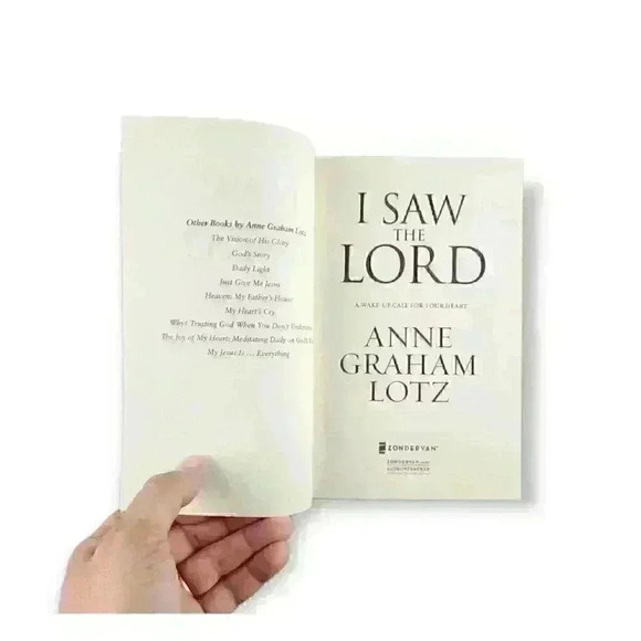 I Saw The Lord: Wake-Up Call and Scripture Companion Journal by Anne Graham Lotz - Picture 2 of 9